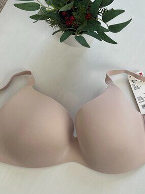 Uniqlo Wireless Bra | 3D Hold Pink 30/32 DDD G